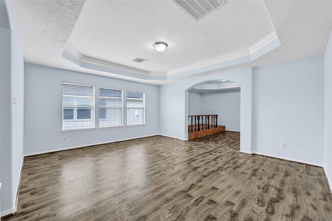 Building Photo - 6103 Sebastian Hill Dr
