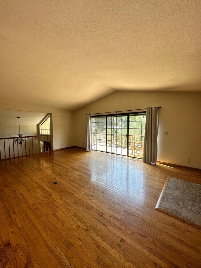 Building Photo - 2431 Rifle Range Dr