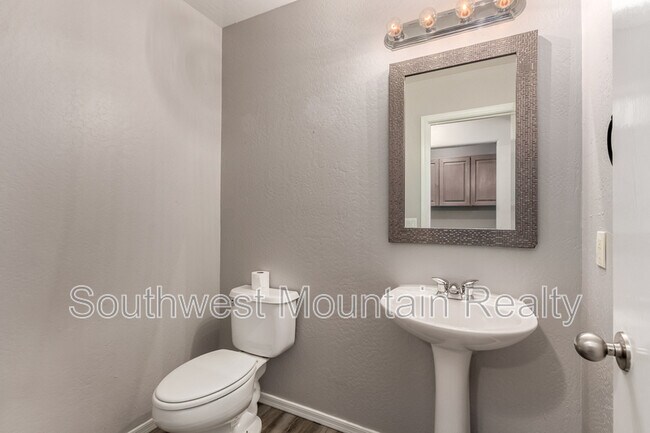 Building Photo - 28406 N Epidote Dr