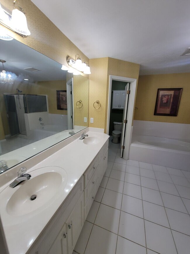 Building Photo - Hardy Pointe - Columbia County