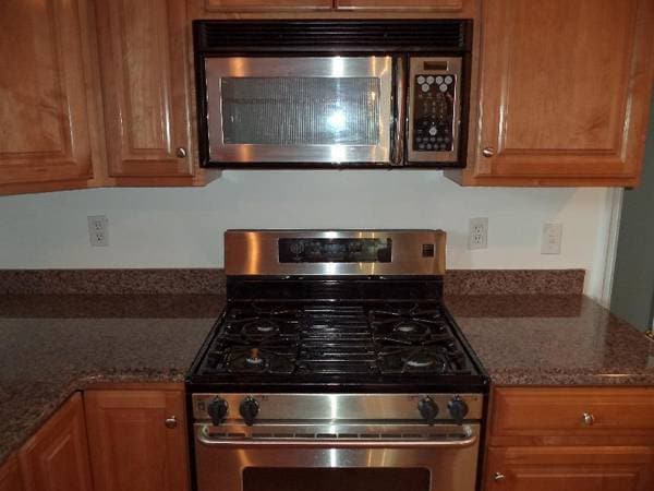Newer Appliances - 38 Harvard Rd