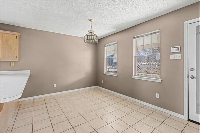 Building Photo - 6474B Cedar Bend Ct