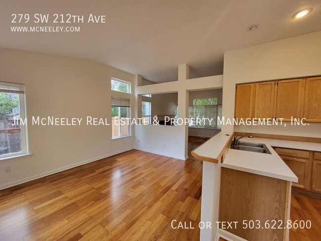 Building Photo - 279 SW 212th Ave