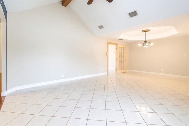 Building Photo - 3482 Chablis Dr