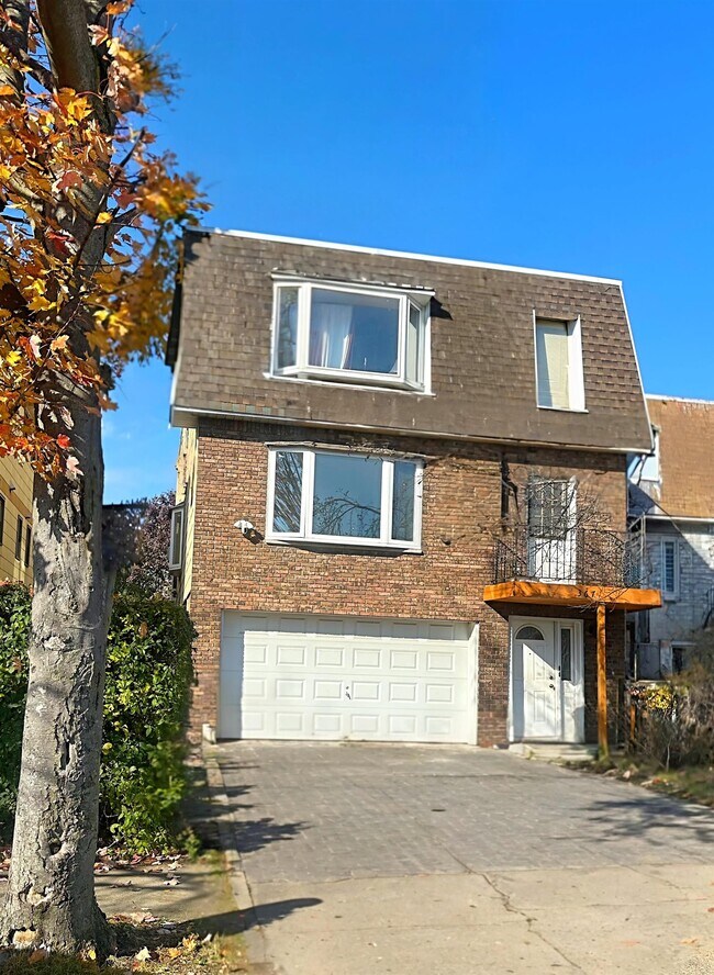 Primary Photo - 367 Mercer Loop