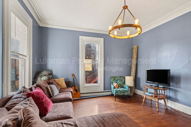 Building Photo - 426-428 S Westnedge Ave