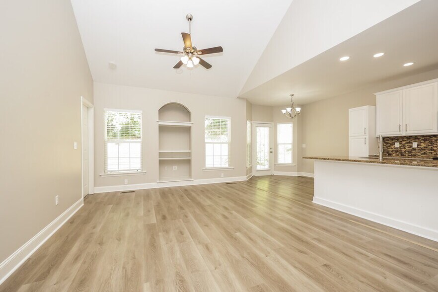 Building Photo - 4648 Indian Summer Dr