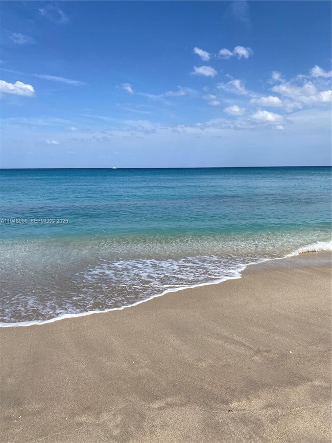 Building Photo - 3540 S Ocean Blvd