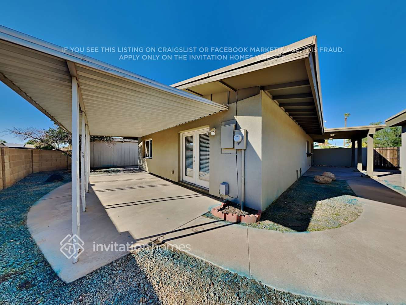 Building Photo - 2315 W Paradise Dr