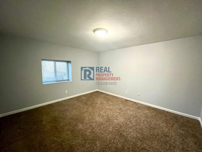 Building Photo - 1614 Manitou Blvd