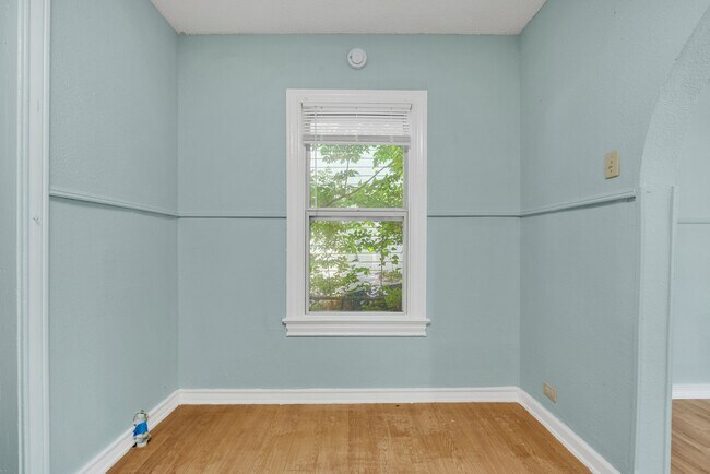 Building Photo - Cozy 2 Bedroom Home in Downtown San Antonio!