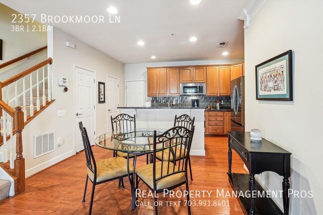Building Photo - 2357 Brookmoor Ln