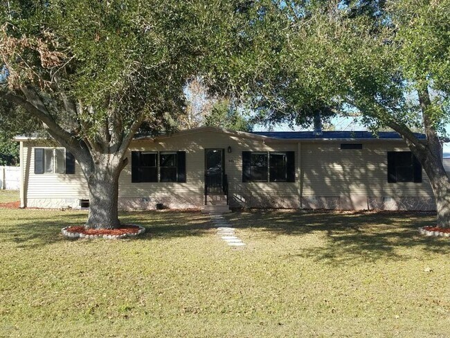 Building Photo - 6847 NE 1st Pl