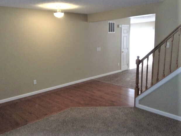 Building Photo - 6483 Redmont Court