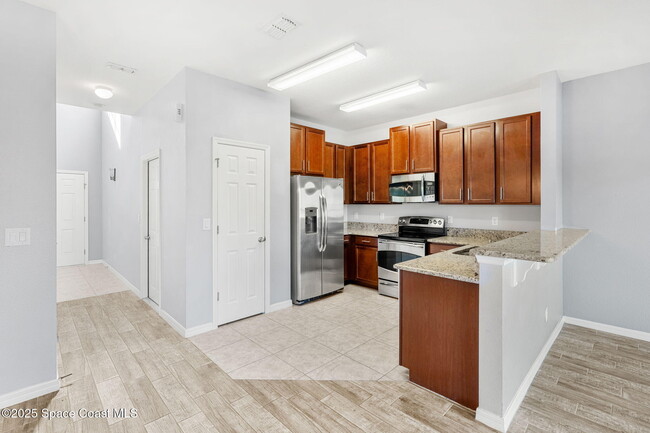 Building Photo - 2685 Revolution St