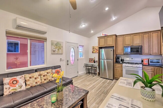 Building Photo - 276 Via del Cerrito