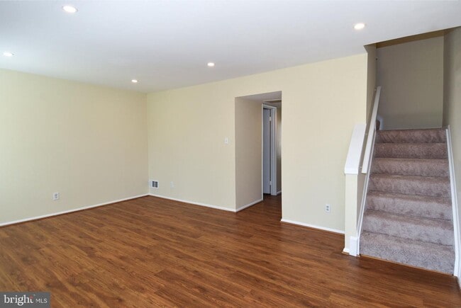 Building Photo - This home offers the perfect blend of modern updates, practical features, and unbeatable proximit...