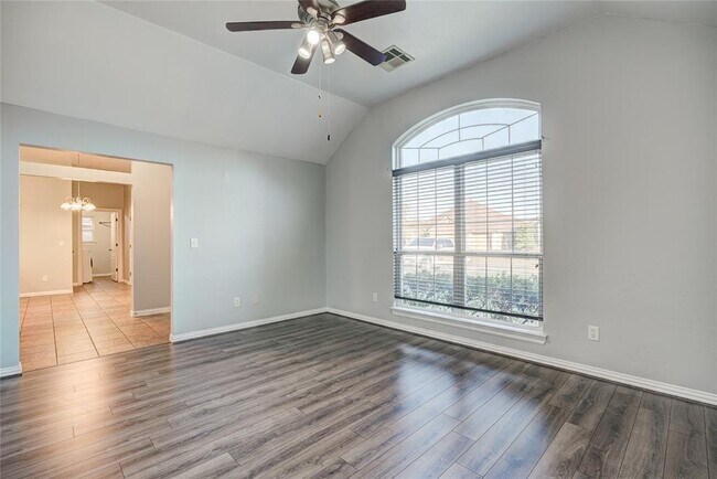 Building Photo - 7508 NW 134th St