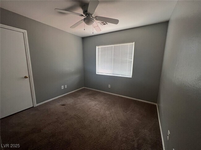 Building Photo - 1084 Dancing Vines Ave