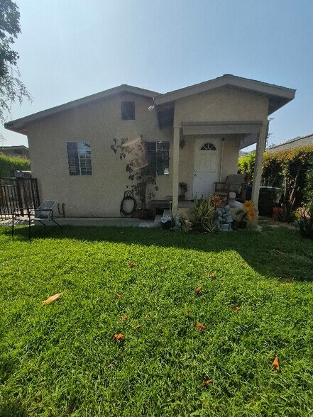 Primary Photo - 2344 Altman St