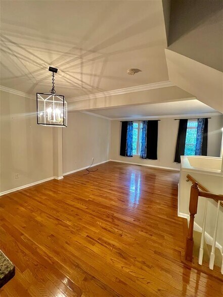 living room - 1305 Boulder Creek Rd