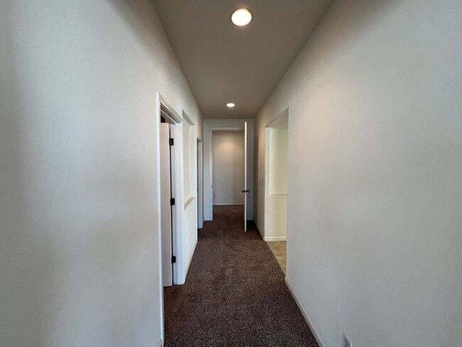 Building Photo - 2553 Acapulco Way
