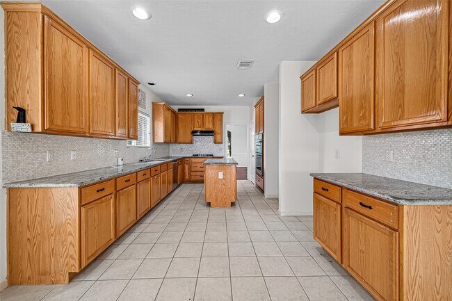 Building Photo - 2502 Rosebluff Ct