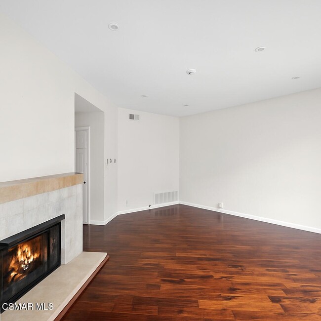 Building Photo - 751 Trousdale St