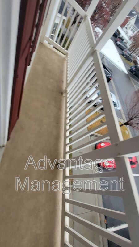 Building Photo - 735 N 200 E St