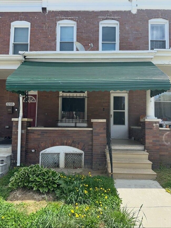 Building Photo - 1203 Ashburton St