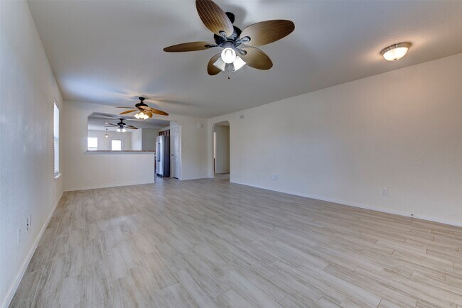 Building Photo - 7906 Yaupon View Dr