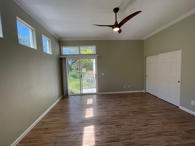 Building Photo - 2148 Falcon Ridge Dr