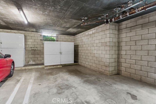 Building Photo - 200 McNeil Ln
