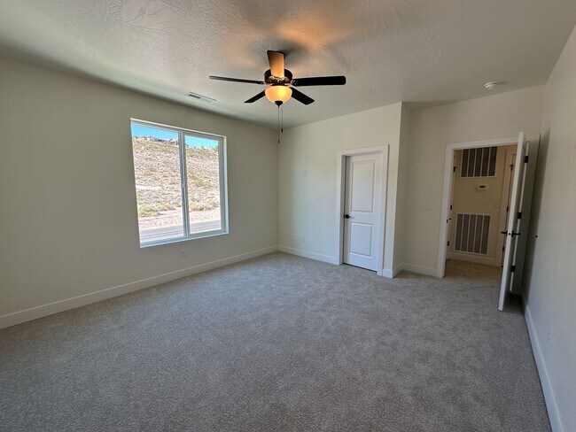 Building Photo - Brand New TownhomeBrand New 3 Bed / 2.5 Bath Townhome – Internet Included