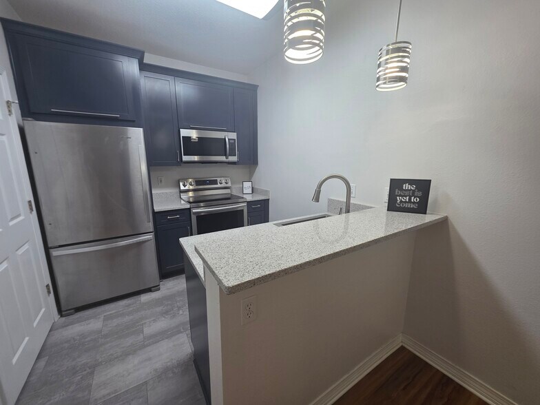 Building Photo - 503 Spartan Dr