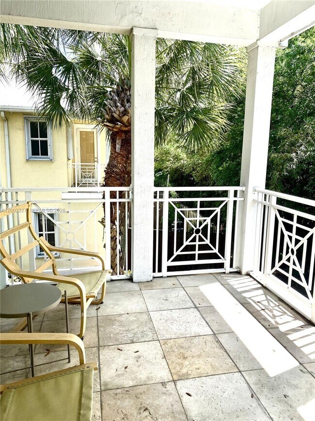 Building Photo - 10770 NW 74th St