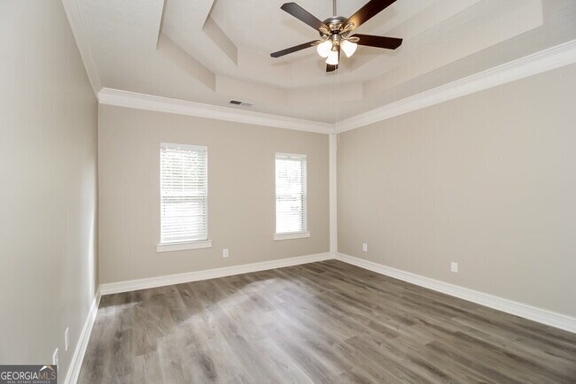 Building Photo - 355 Woodstream Dr