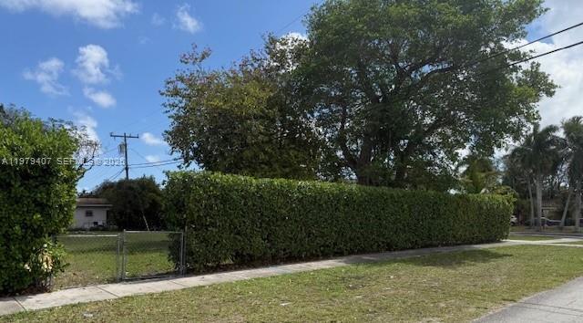 Building Photo - 7325 SW 98th Ct