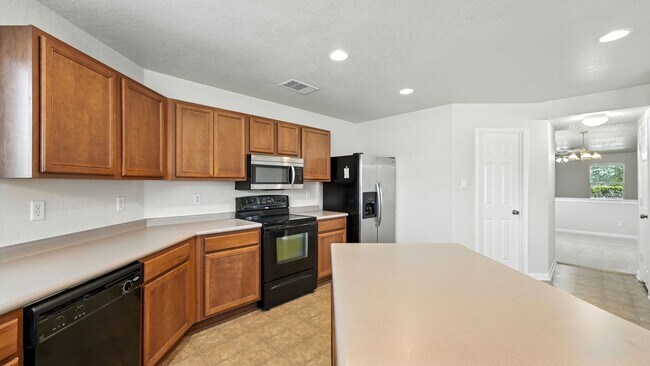 Building Photo - 4527 Summer Fall