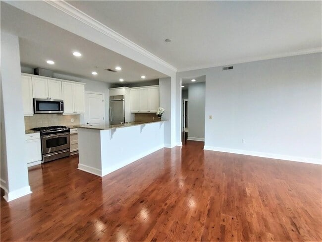 Building Photo - 2950 Mt Wilkinson Pkwy SE