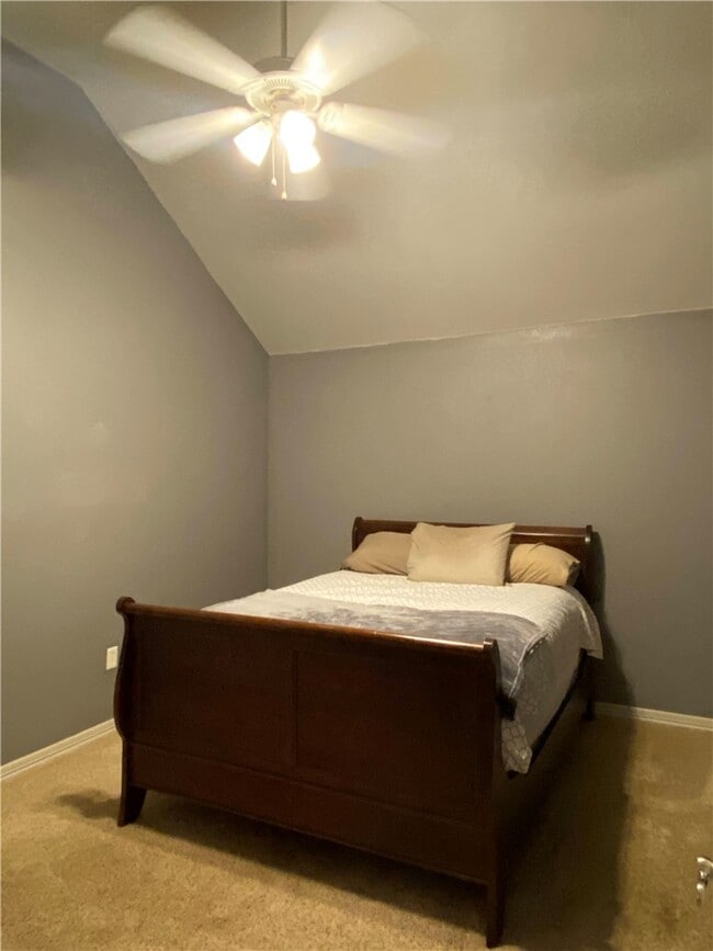 Building Photo - 2949 Bluegrass Pl