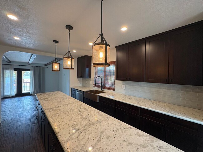 Building Photo - Spacious Vista Home with Large Lot, Designer Finishes & Guest Suite