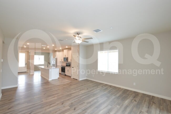 Building Photo - 9087 N 114th Ln