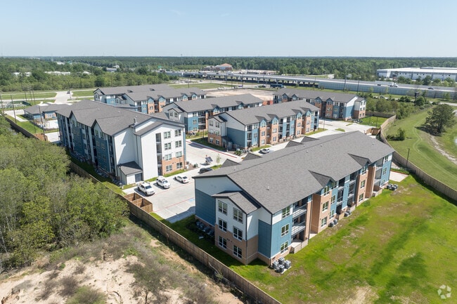 Building Photo - Bluestem Apartments