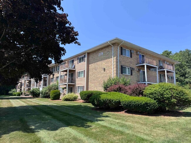 Building Photo - 379 Huse Rd