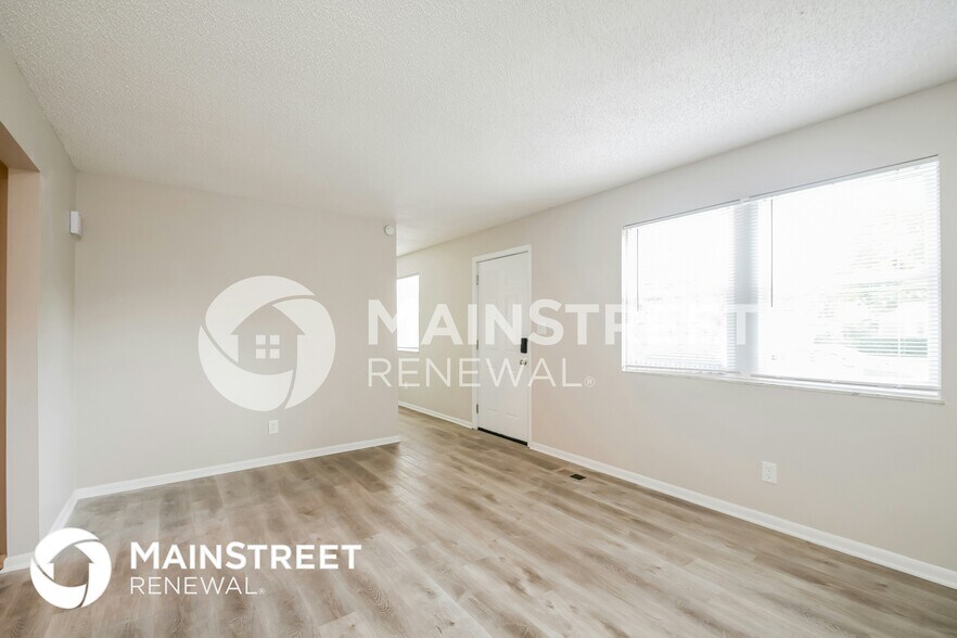 Building Photo - 6226 E 12th St