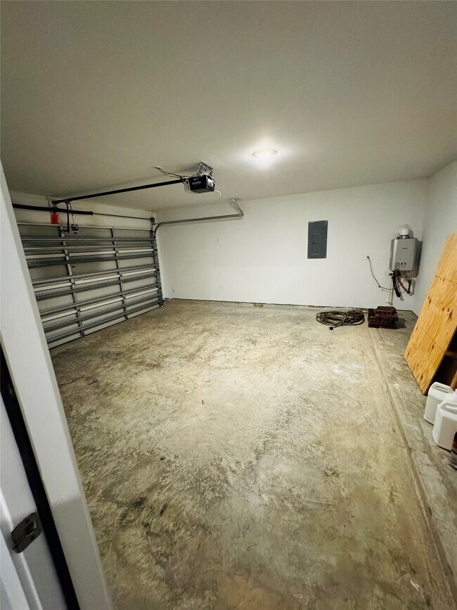 Building Photo - 2407 Cherry Ruby Dr