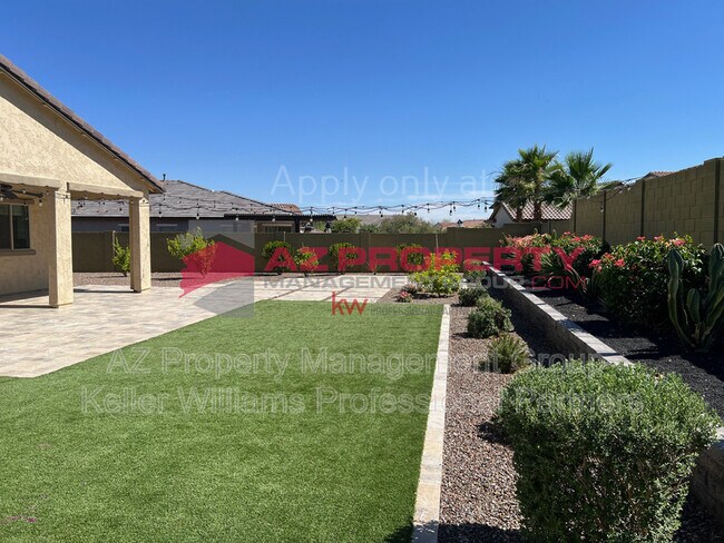 Building Photo - 2604 N Black Rock Rd