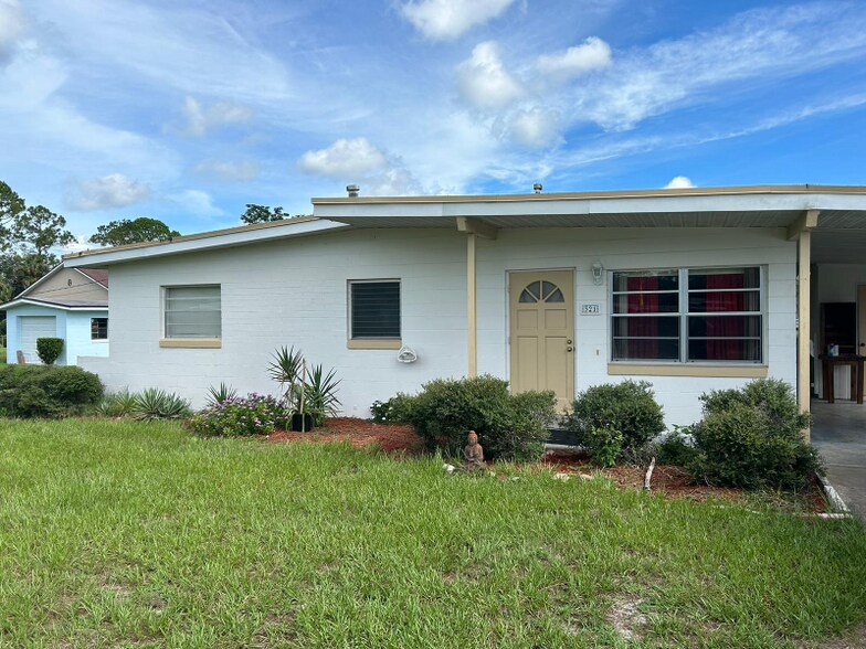 Building Photo - 321 E 4th St