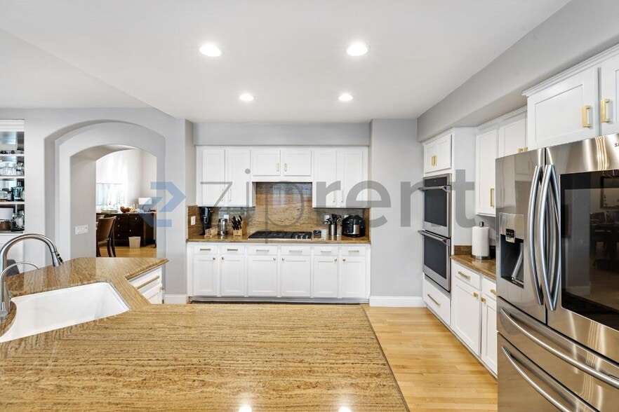 Building Photo - 9420 Greenham Cir